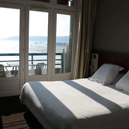 La Mere Champlain Hotel Cancale